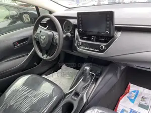 Toyota Corolla LE 2022 Blue