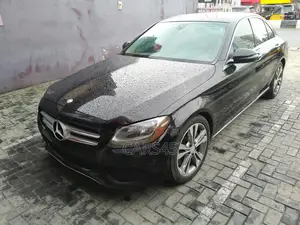 Mercedes-Benz C300 2016 Black