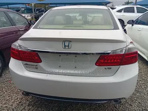 Honda Accord EX-L V-6 2dr Coupe (3.5L 6cyl 6A) 2015 White
