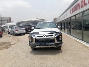 New Mitsubishi L200 2023 Black