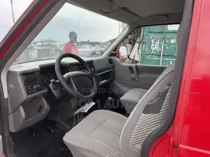 Volkswagen Transporter 2006 Red