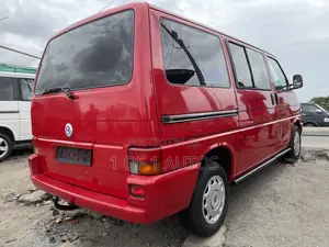 Volkswagen Transporter 2006 Red