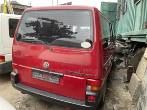 Volkswagen Transporter 2006 Red
