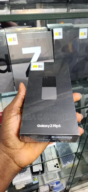 New Samsung Galaxy Z Flip 5 512 GB Black