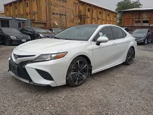 Toyota Camry 2019 White