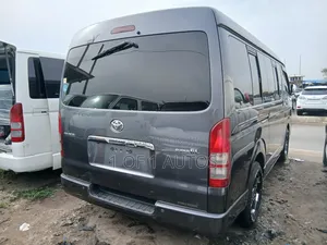 Toyota HiAce 2014 Grey