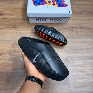 Nike Mind 001 Mules