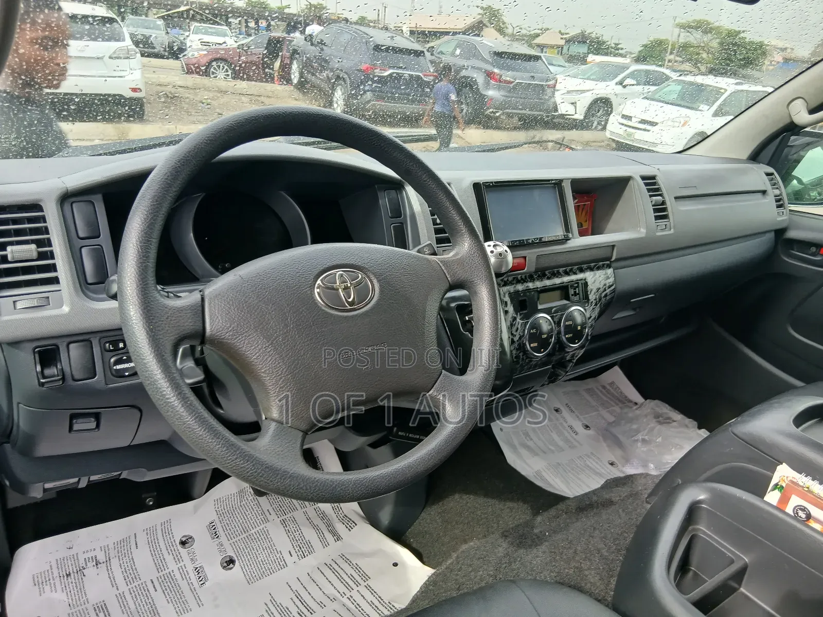 Toyota HiAce 2014 Grey