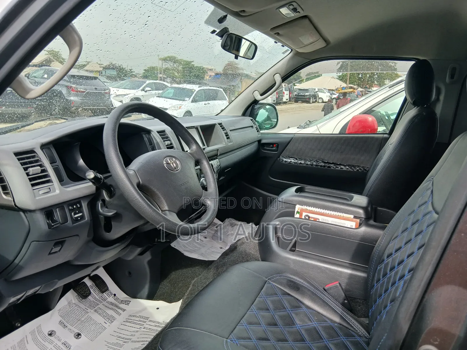 Toyota HiAce 2014 Grey