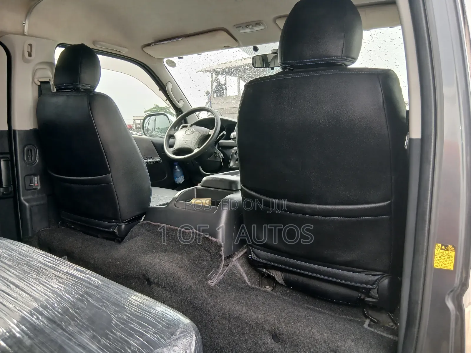 Toyota HiAce 2014 Grey