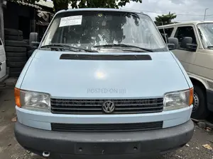 Volkswagen Transporter 2002 Blue