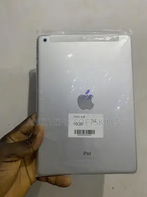 Apple iPad Air 16 GB Silver