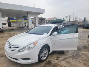 Hyundai Sonata GLS Sedan FWD (2.4L 4cyl 6A) 2013 White