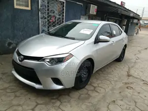 Toyota Corolla 2015 Silver