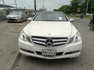 Mercedes-Benz E350 Base 2dr Coupe RWD (3.5L 6cyl 7A) 2011 White