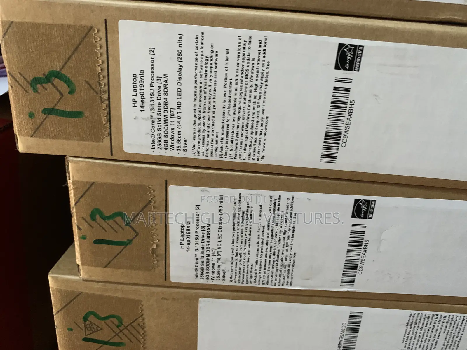 New Laptop HP 4GB Intel Core i3 SSD 256GB