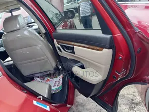 Honda CR-V Touring AWD 2019 Red