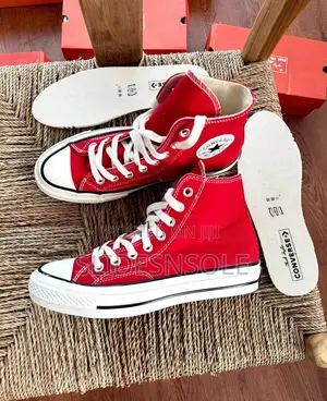 Converse Chuck Taylor High