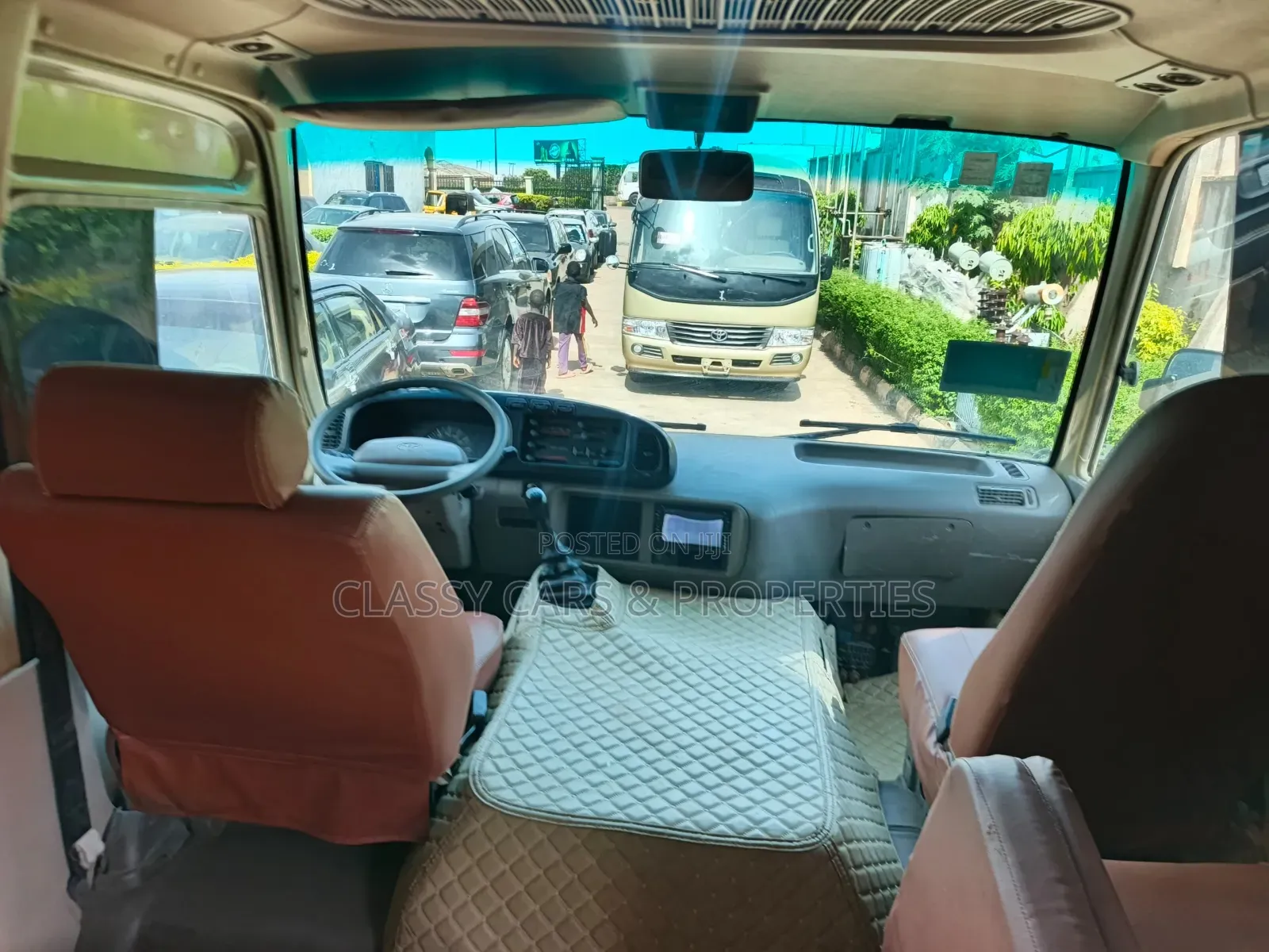 Toyota Coaster 2017 Gold