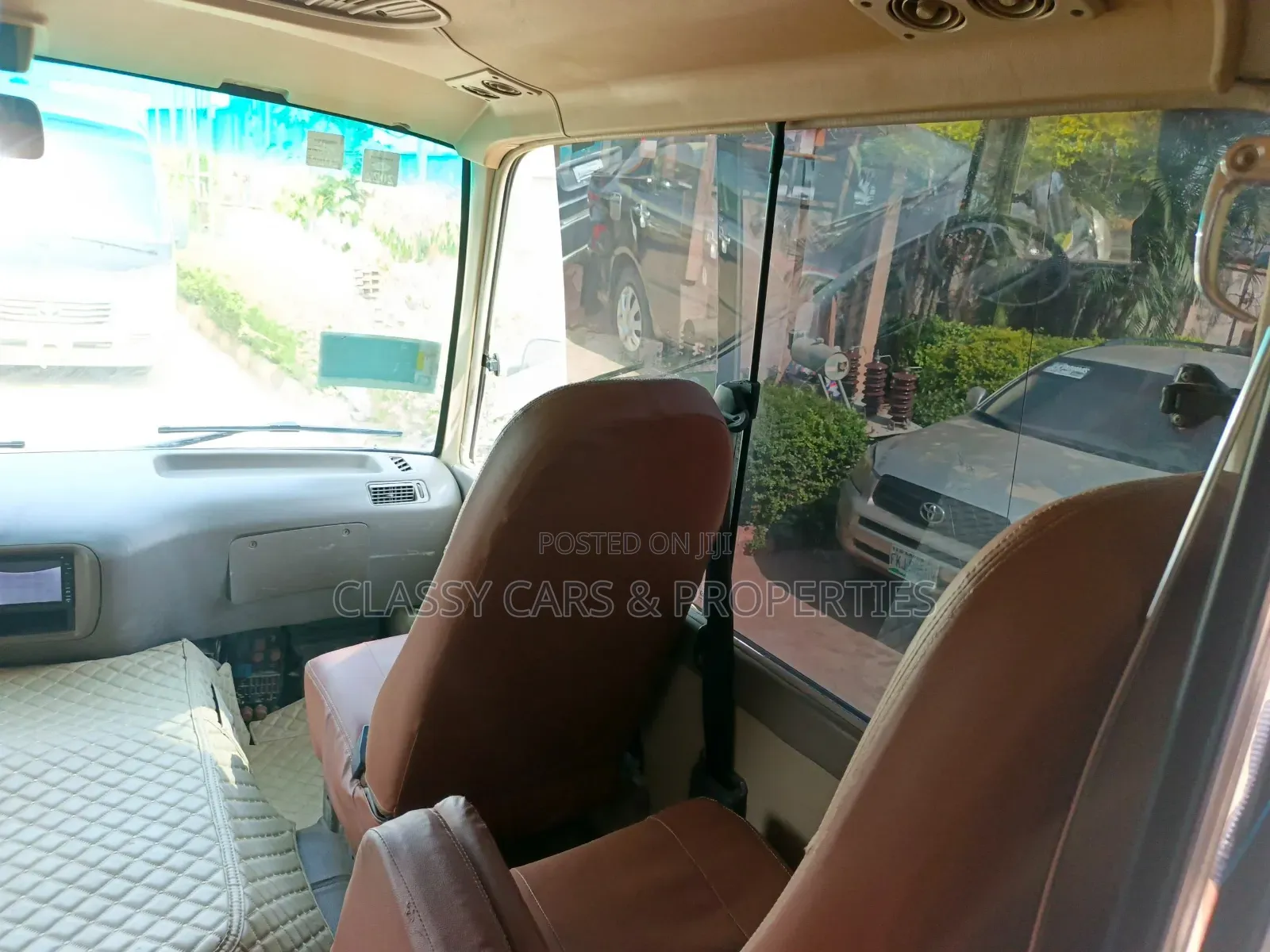 Toyota Coaster 2017 Gold