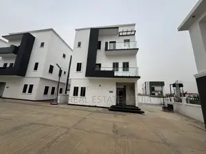 5bdrm Duplex in Jahi for sale