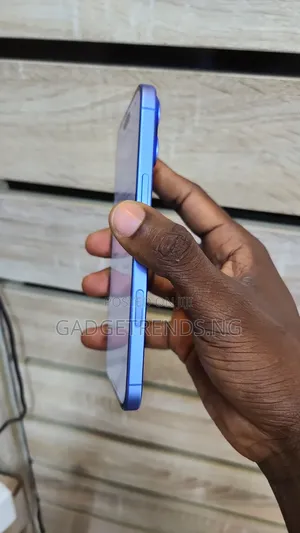 Apple iPhone 16 Plus 128 GB Blue