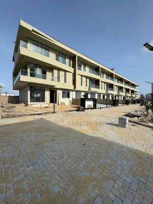 5bdrm Duplex in Lekki Phase 1 for sale