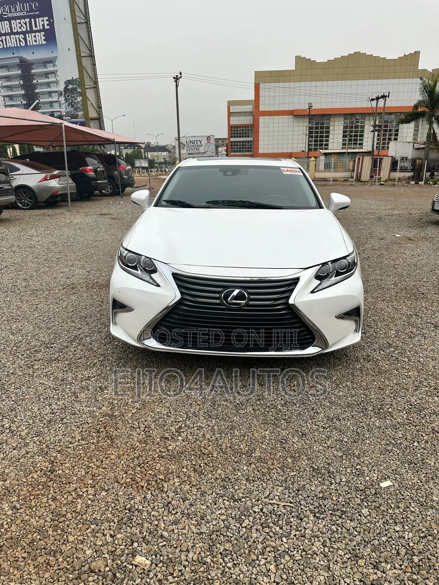 Lexus ES 350 FWD 2017 White