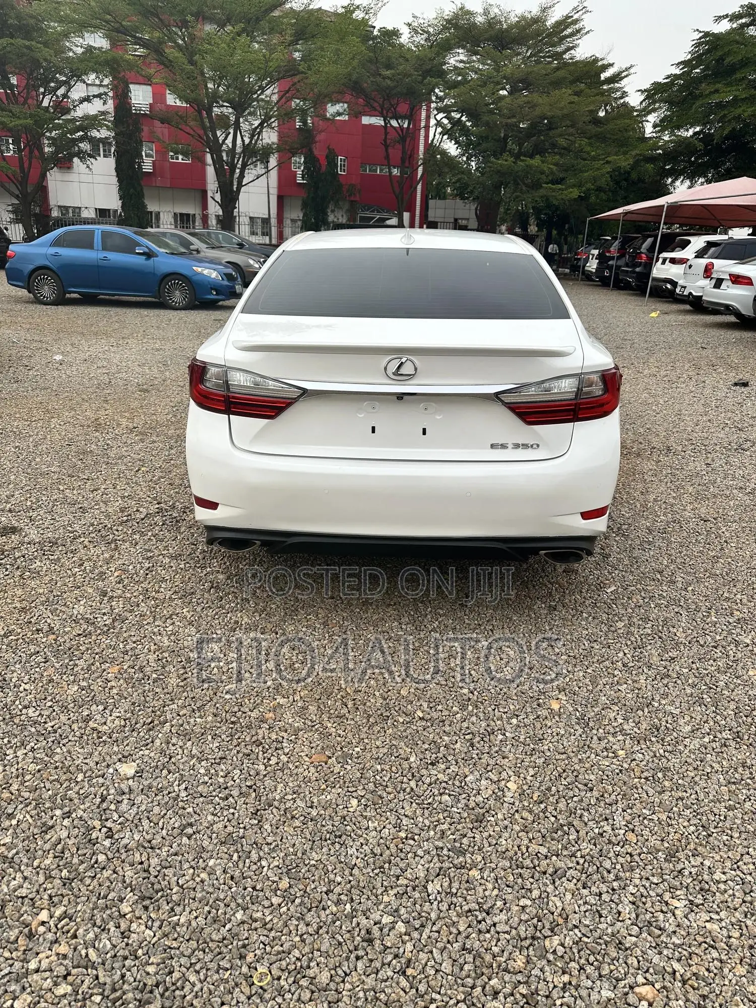 Lexus ES 350 FWD 2017 White