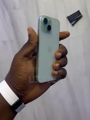 Apple iPhone 15 128 GB White