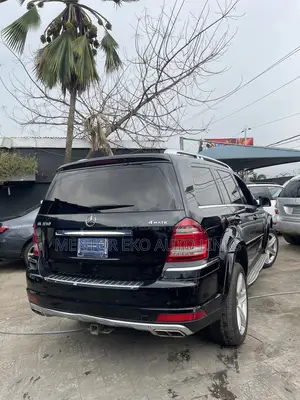 Mercedes-Benz GL-Class GL 550 2012 Black