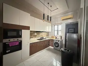Furnished 2bdrm Apartment in Chevron for rent