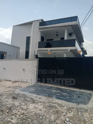 2bdrm Block of Flats in Warri Sapele Road for rent