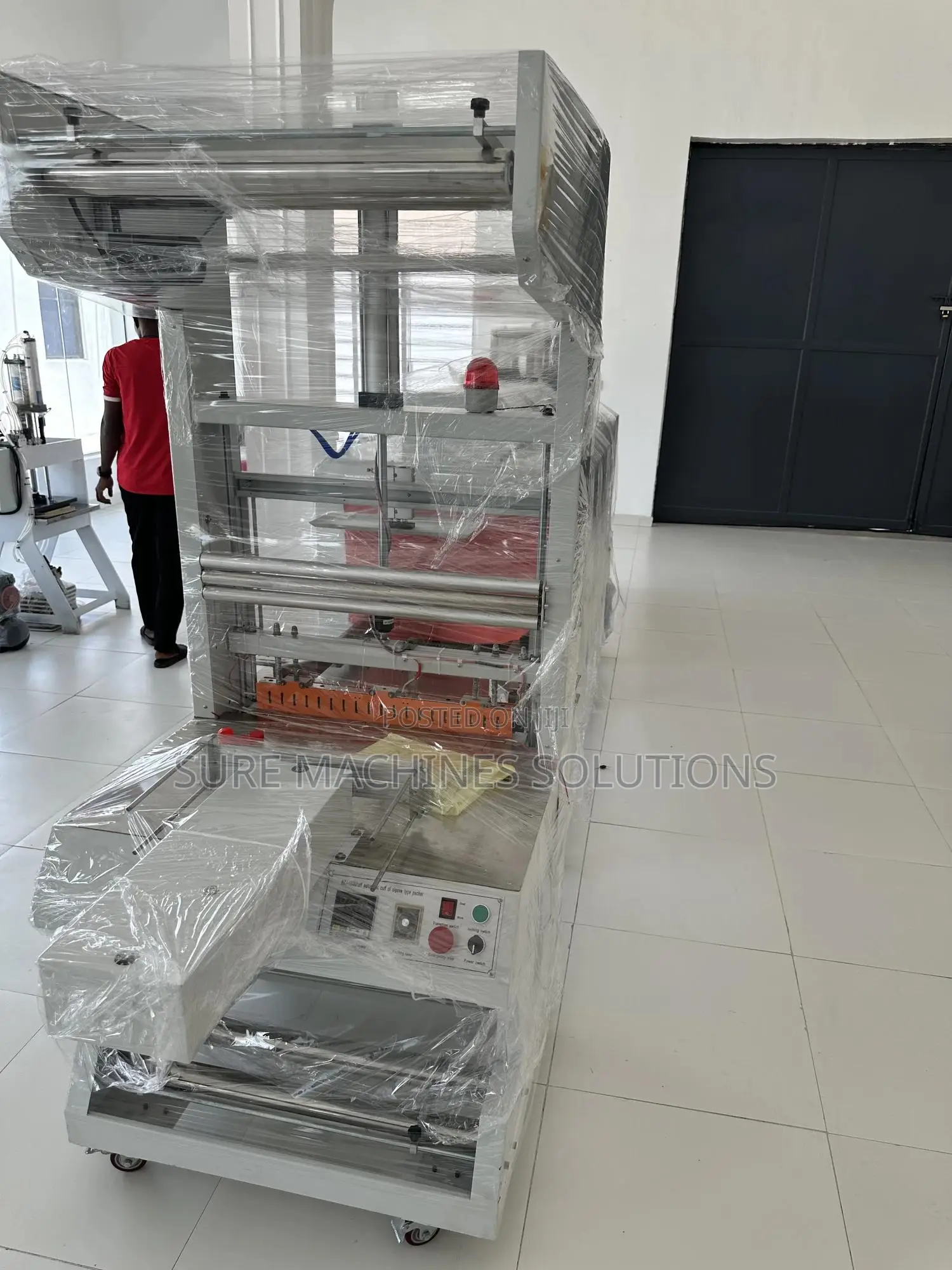 Semi Automatic Shrink Packaging Machine