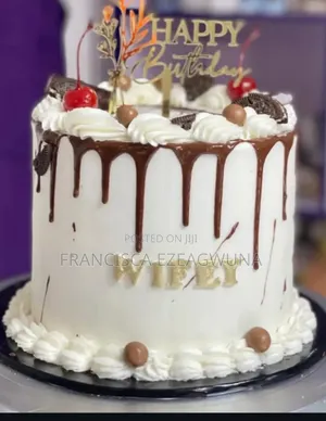 Sweet Vanilla, and Chocolate Cake for Ur Birthday or Any Party