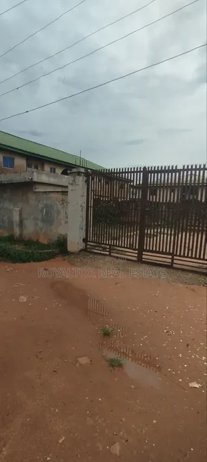 Land for Sale- 100/100ft at Limit Road