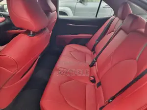 Toyota Camry 2019 White