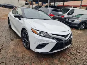 Toyota Camry 2019 White