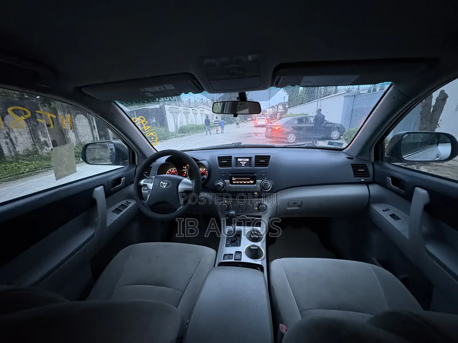 Toyota Highlander SE 2012 Silver