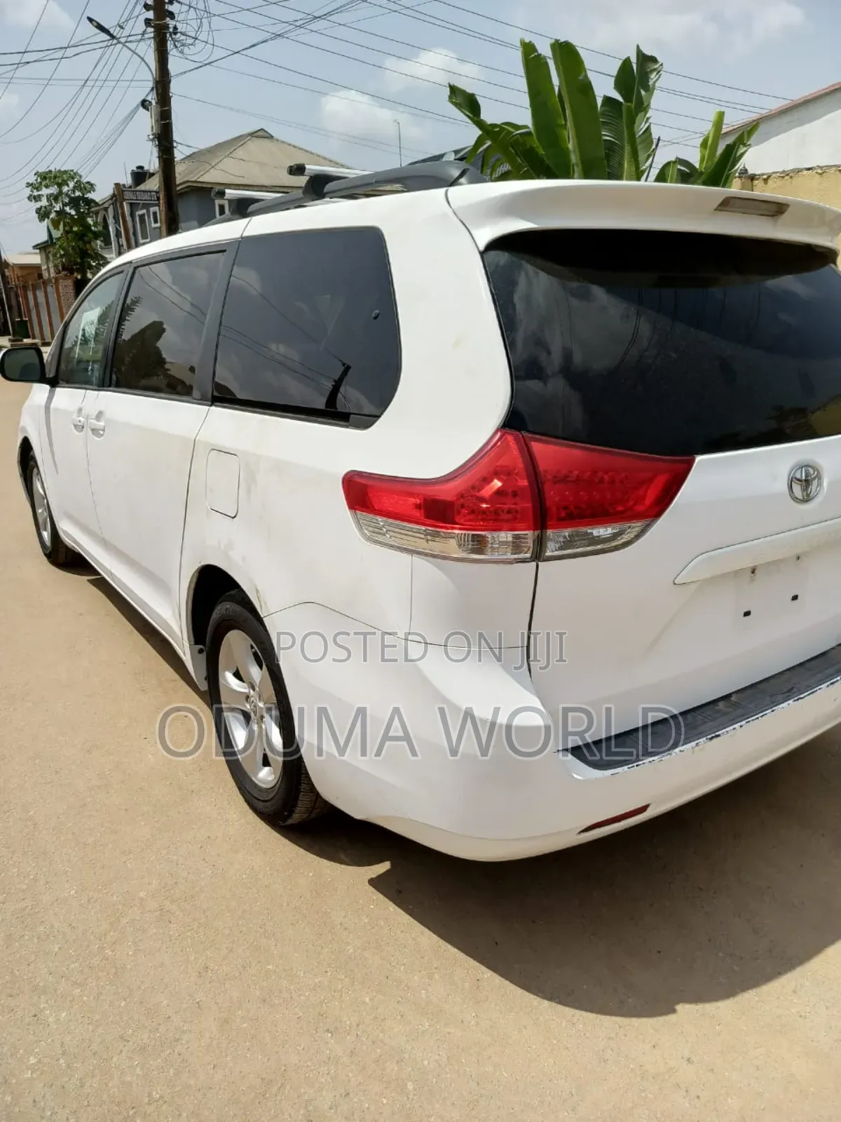 Toyota Sienna Limited 7 Passenger 2011 White