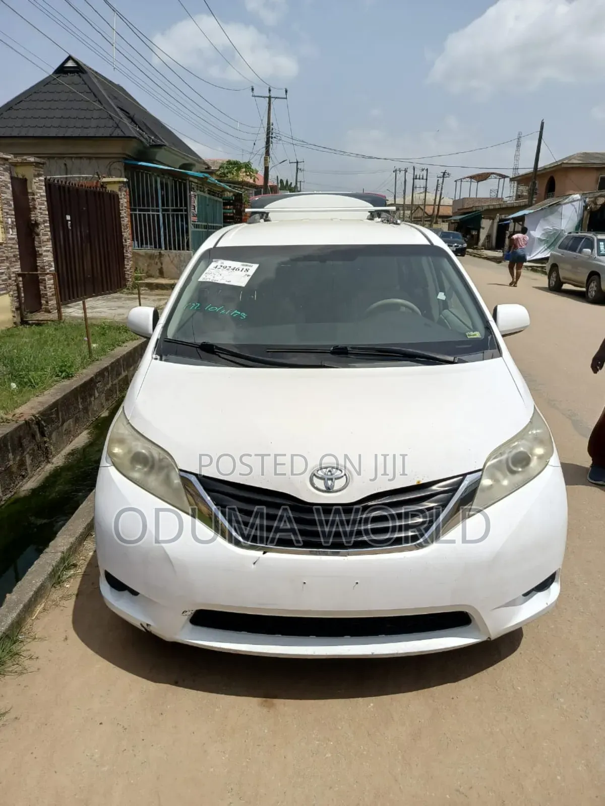 Toyota Sienna Limited 7 Passenger 2011 White