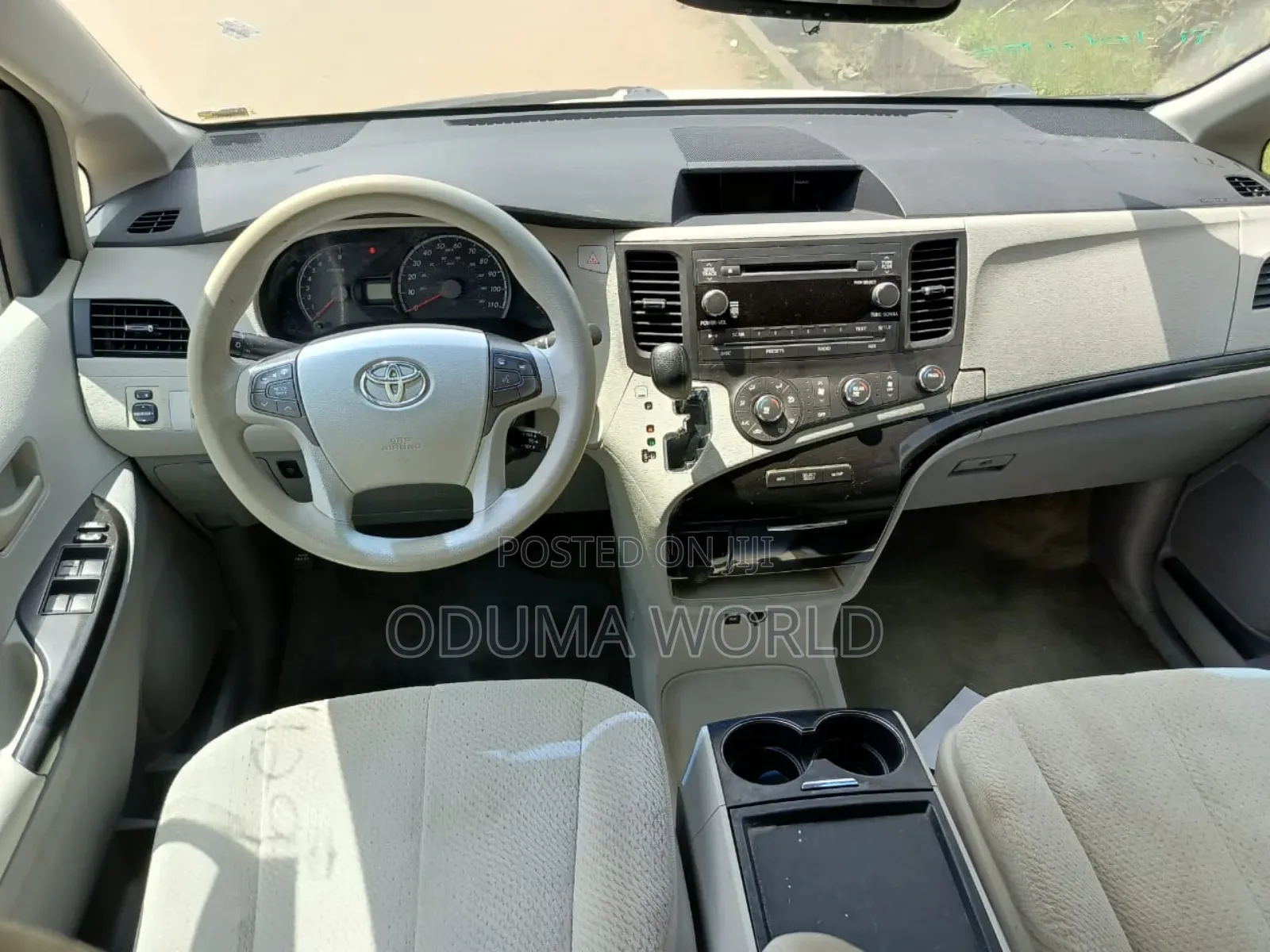 Toyota Sienna Limited 7 Passenger 2011 White