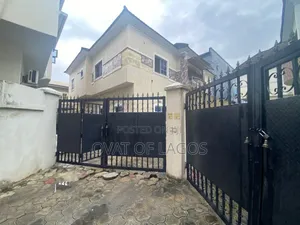 5bdrm Duplex in Chevron for rent