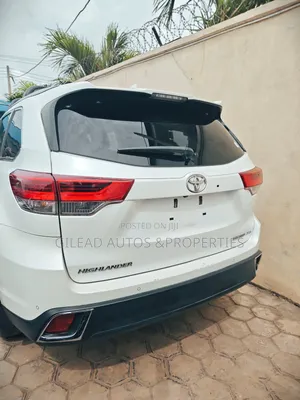 Toyota Highlander Limited 4x4 V6 (3.5L 6cyl 8A) 2017 White