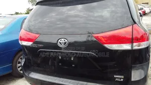 Toyota Sienna 2014 Black