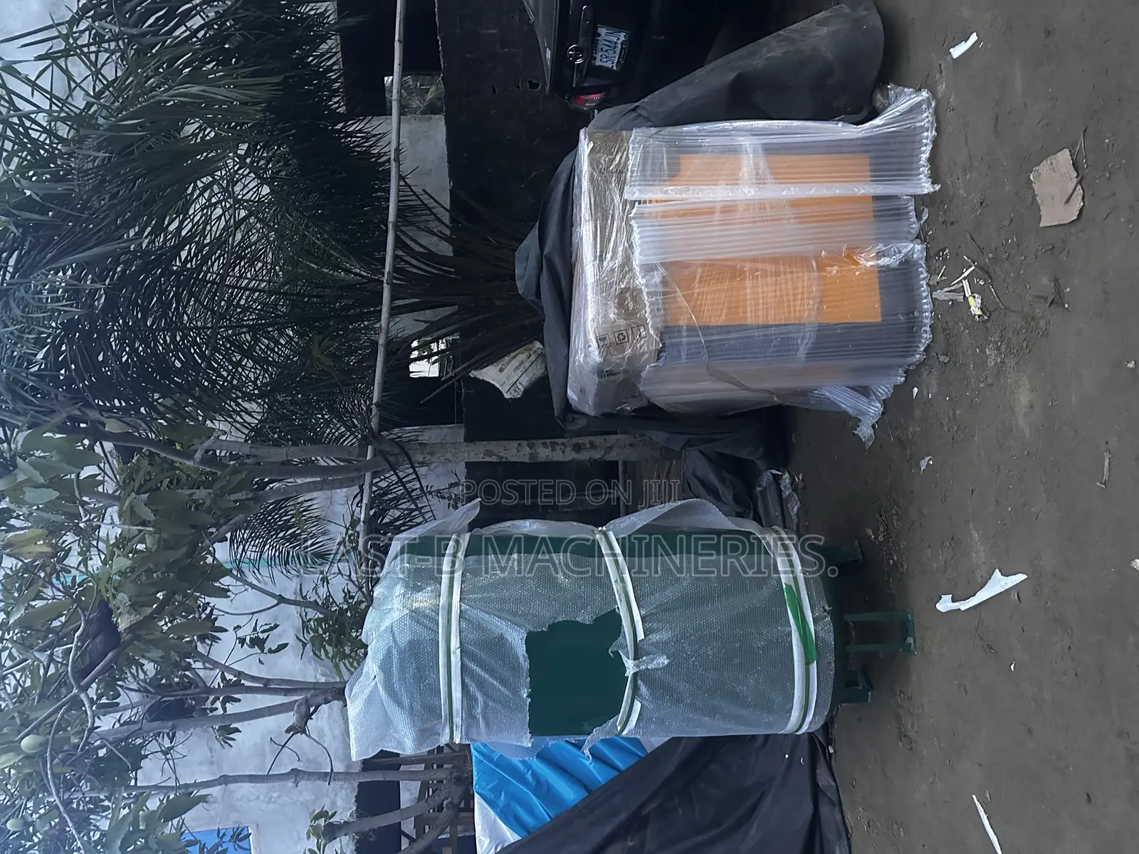 1000l Air Receiver Tank and 30hp Screw Compressor