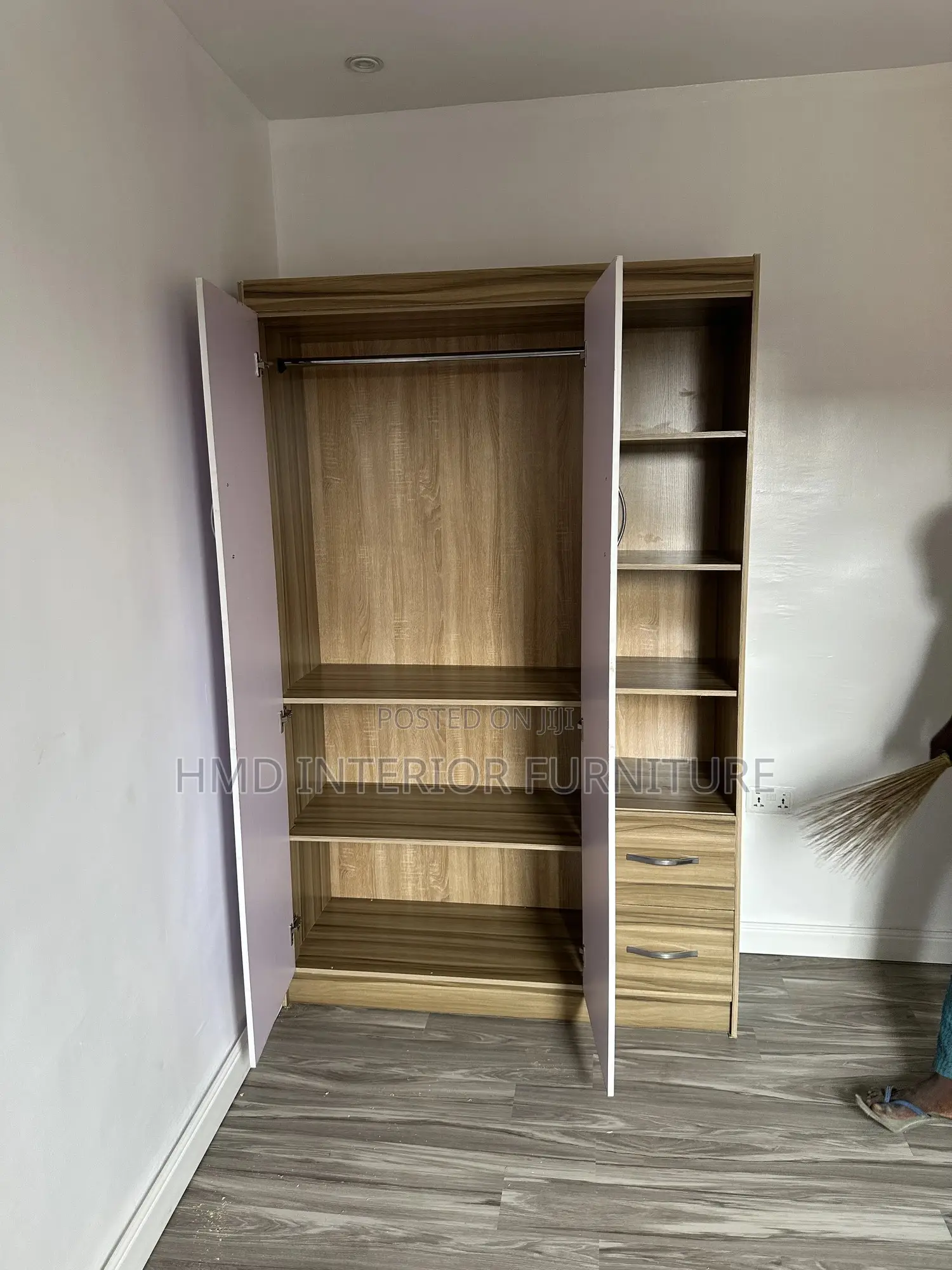 Wardrobe 4by6 With Shoe Rack