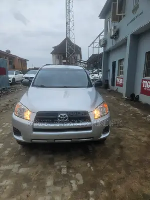 Toyota RAV4 Limited 2011 Silver