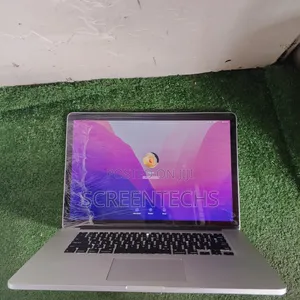 Laptop Apple MacBook Pro 2015 16GB Intel Core i7 SSD 256GB