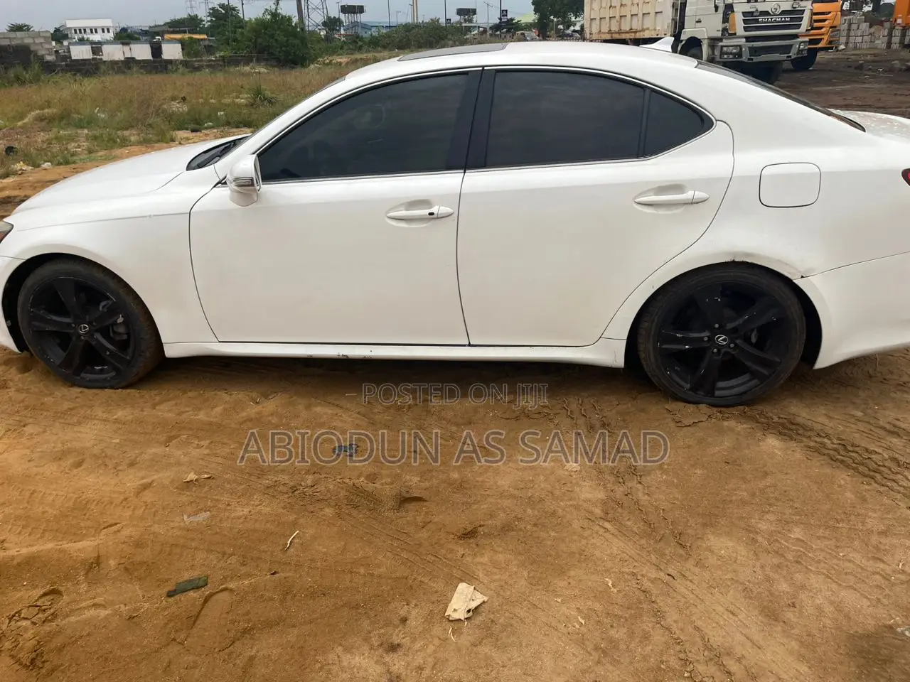 Lexus IS 250 Automatic 2012 White